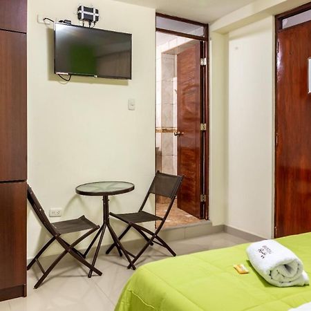 Hostal Florida Chiclayo Buitenkant foto