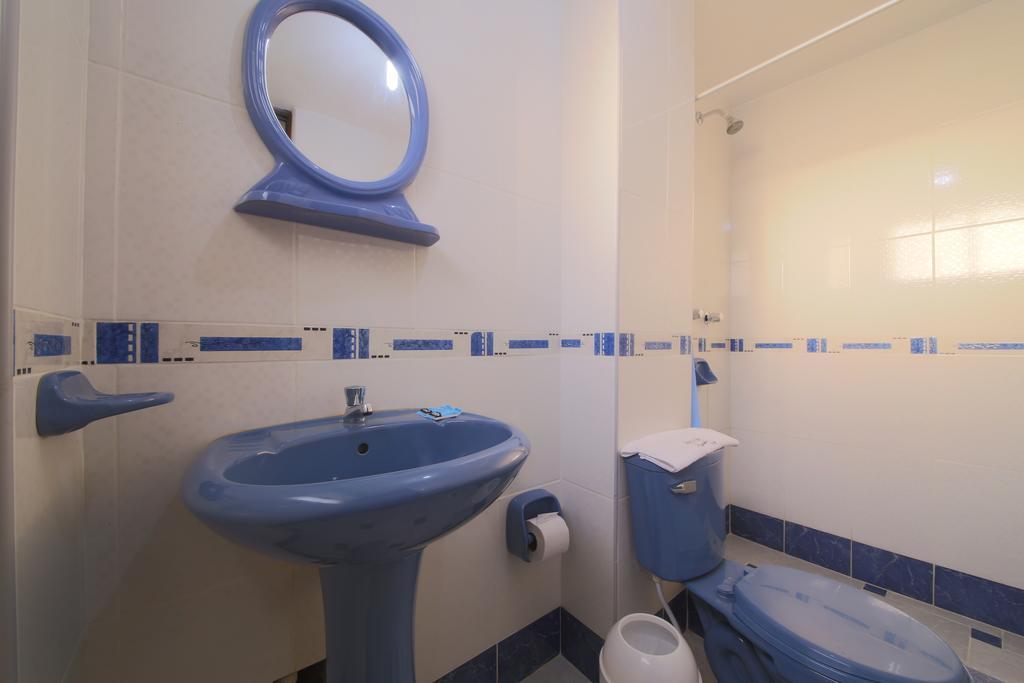 Hostal Florida Chiclayo Buitenkant foto