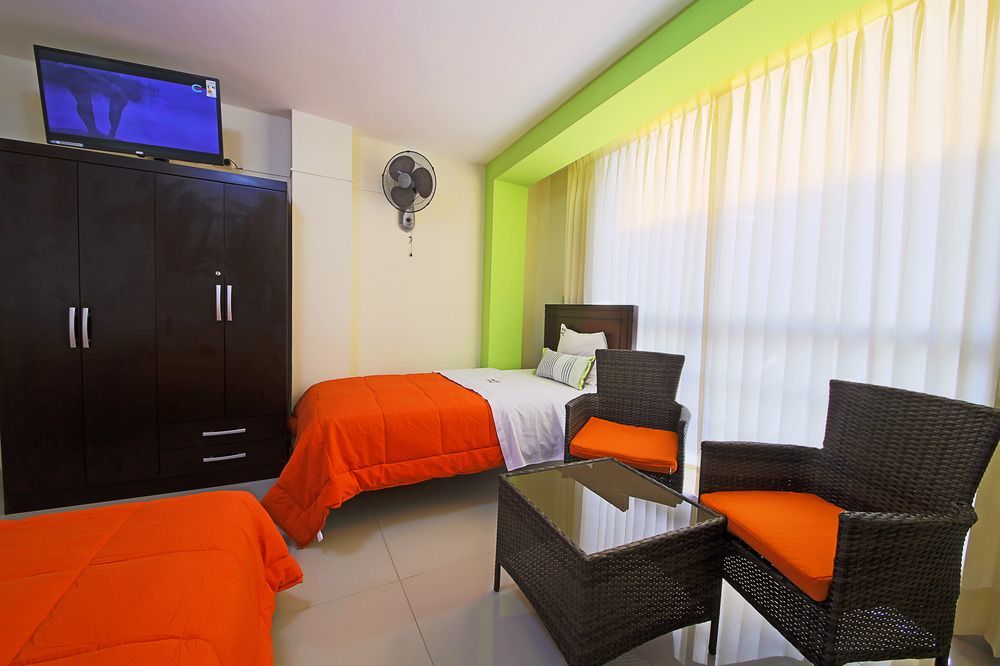 Hostal Florida Chiclayo Buitenkant foto